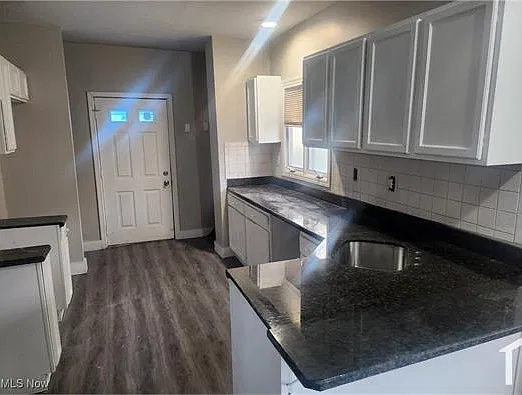 3 bed, 1332 sqft, $1,500 — Photo 2