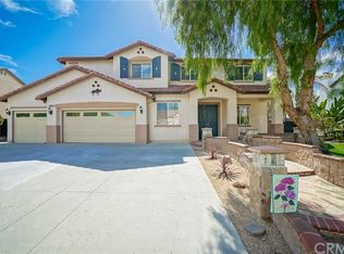 8539 Barnwood Ln, Riverside, CA 92508