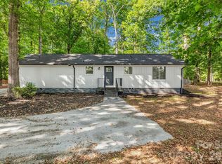 5950 Lake Wylie Rd, Clover, SC 29710