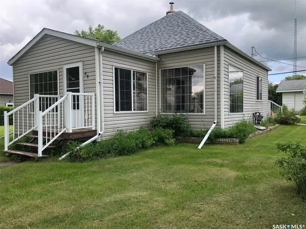 48 Highway Avenue E, Preeceville, SK S0A 3B0