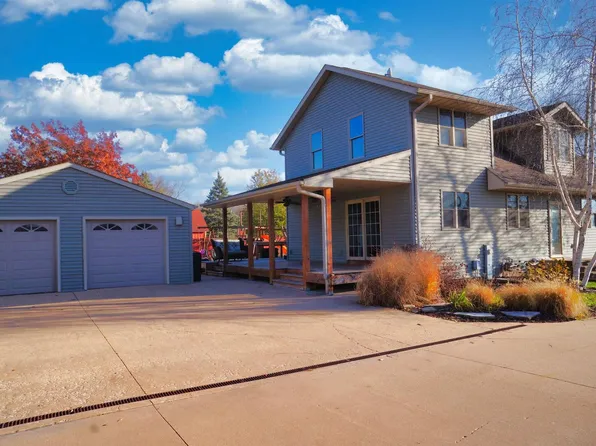 230 Elm St, Colona, IL 61241