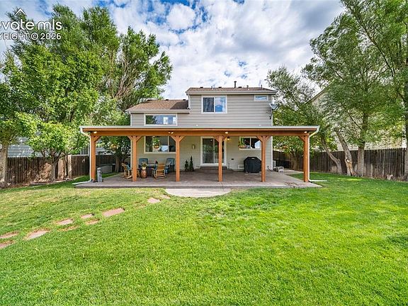 3rd image of 9070 Christy Ct