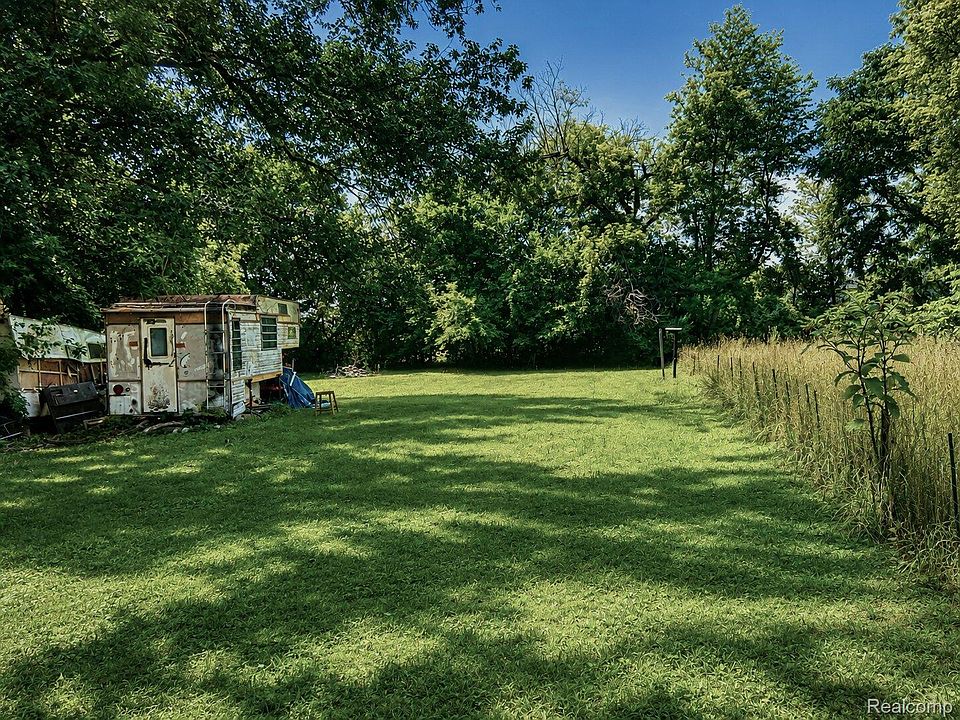 2nd image of 4207 N Carland Rd