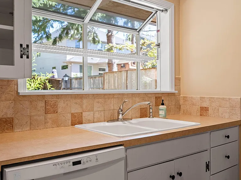 7505 SW Alden St — Photo 12