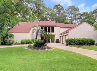 11018 Lakeside Forest Ln, Houston, TX 77042