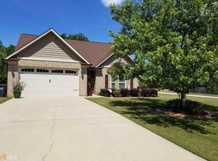 1104 Abundance Dr, Locust Grove, GA 30248