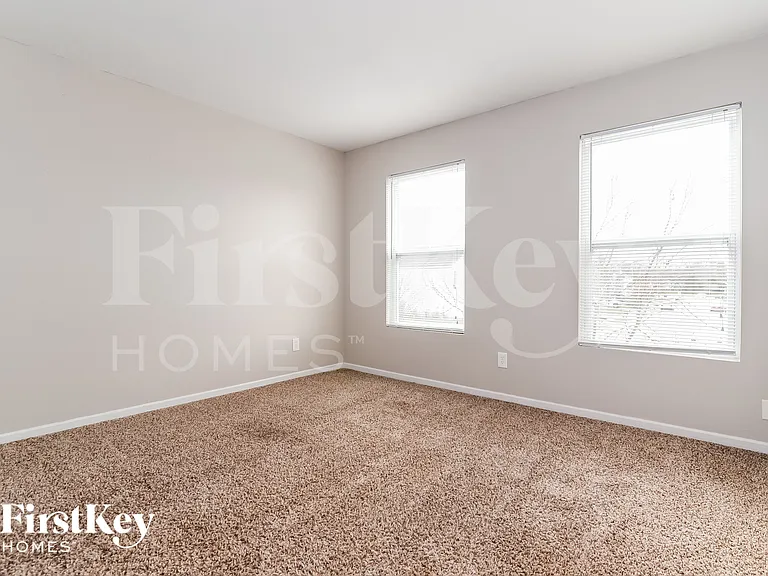 8624 Hosta Way — Photo 11