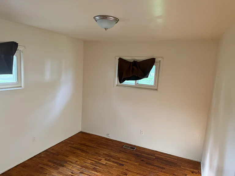 3147 Raskob St — Photo 3