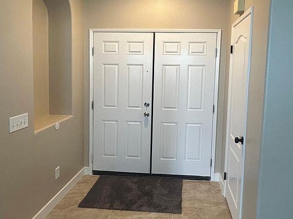3rd image of 14468 Moon Valley St