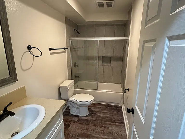 3726 S Wall — Photo 4