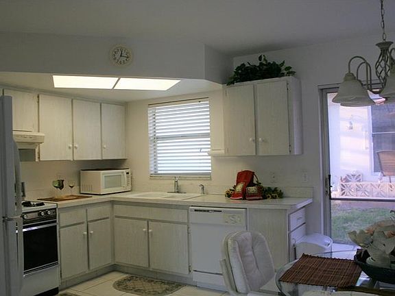 5th image of 12400 Park Blvd APT 409