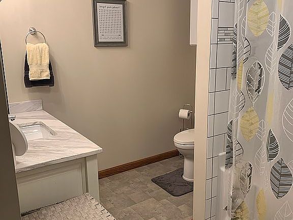 Master bath 