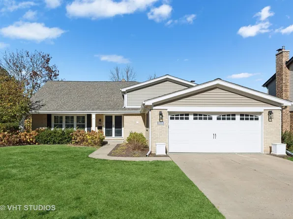 1604 E Waverly Dr, Arlington Heights, IL 60004