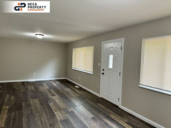 4th image of 945 Preakness Ln