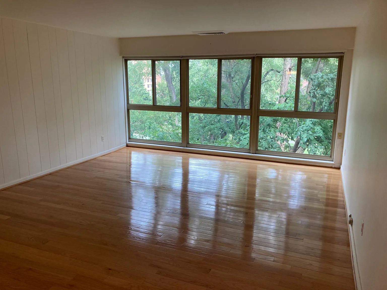 4970 Battery Ln — Photo 3
