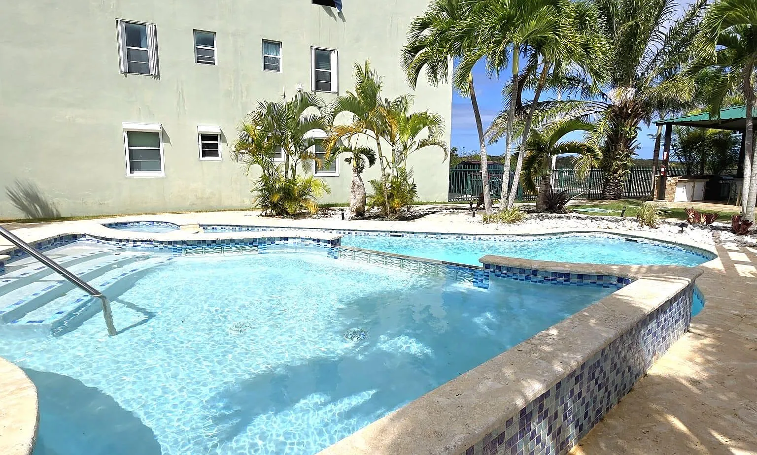 Vista del Mar (Condominio) — Photo 1