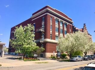 17 W 10th St UNIT 480, Holland, MI