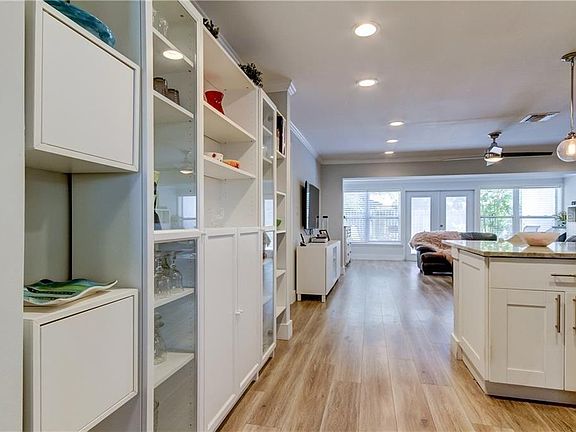 5th image of 2441 Glenann Dr