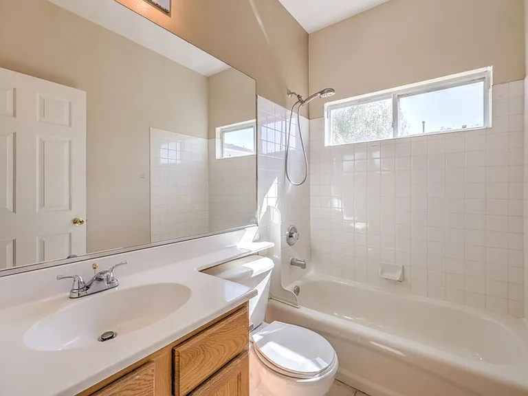10540 Allthorn Ave — Photo 26