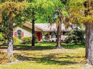 60 Cusabo Rd, Saint Helena Island, SC 29920