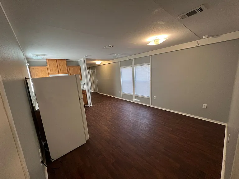 1924 Lake Crest Ln — Photo 19