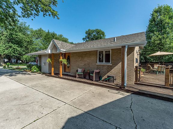 2nd image of 12637 Massasoit Ave