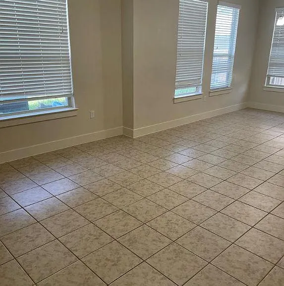 2212 Creekside Ln #D — Photo 4