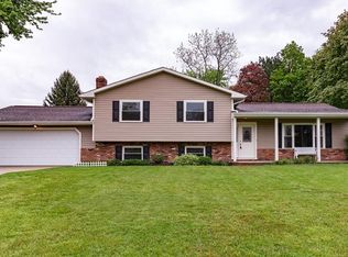 130 Pine Meadow Pl, Painesville, OH