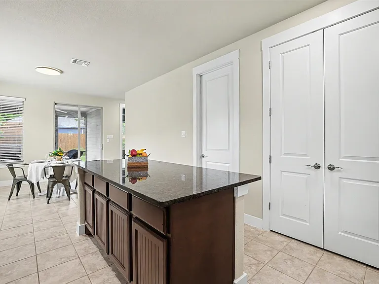 3319 Dalton St — Photo 12