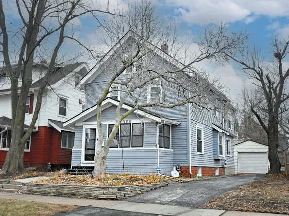 1955 Park Ave SE, Cedar Rapids, IA 52403