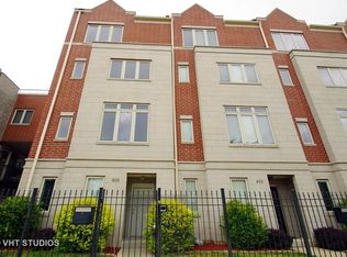 406 E 46th St, Chicago, IL 60653