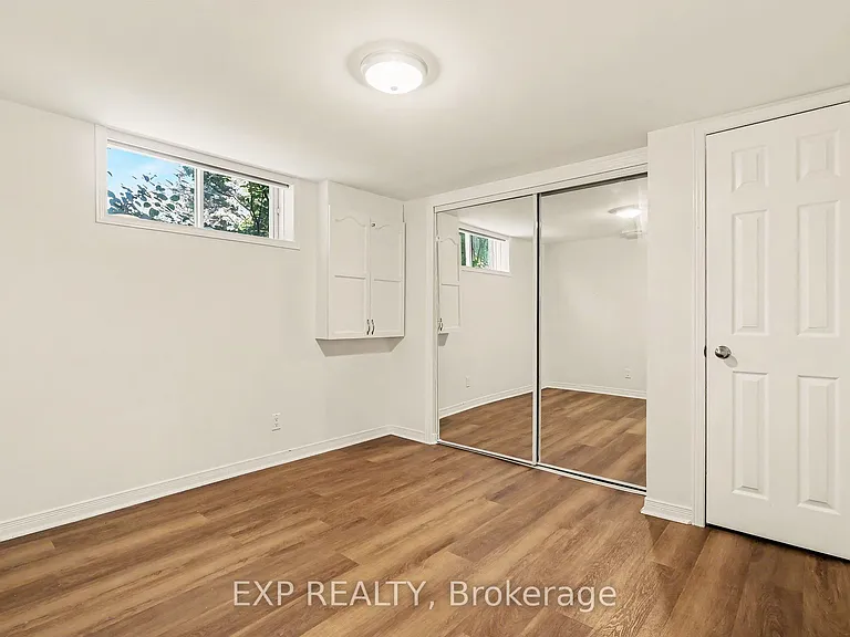 2055 Victoria St #B — Photo 11