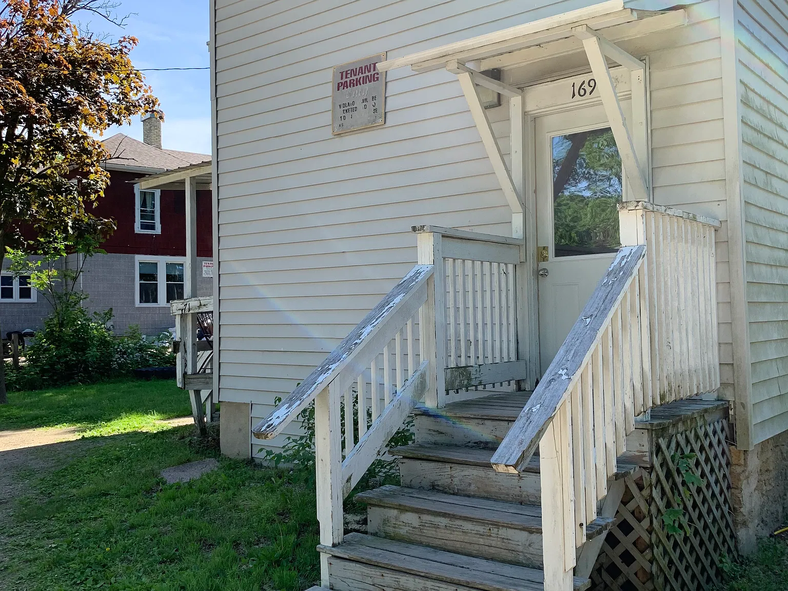 4 bed, 1500 sqft, $1,800 — Photo 2
