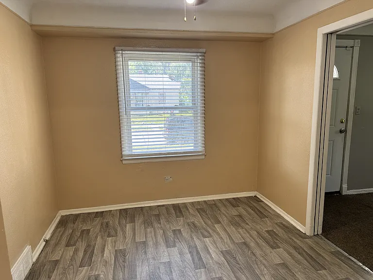 20246 Bloom St — Photo 9