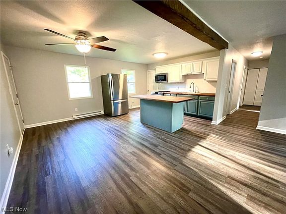 5th image of 1501 Chapman Ave