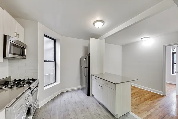 Rented by Oxford Property Group | media 17