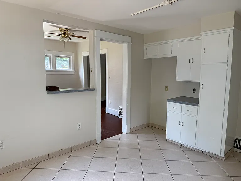 1128 Highland Ave — Photo 7