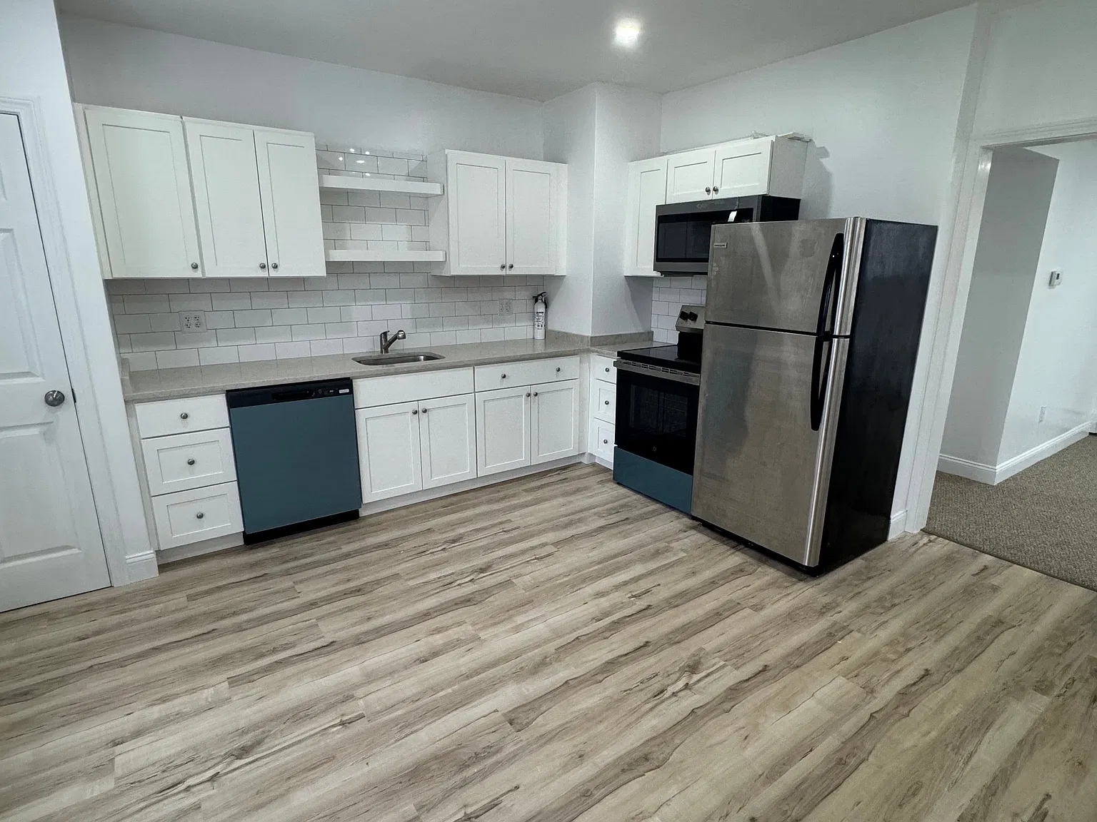 1 bed, 1.0 bath, 730 sqft, $1,700 — Photo 1
