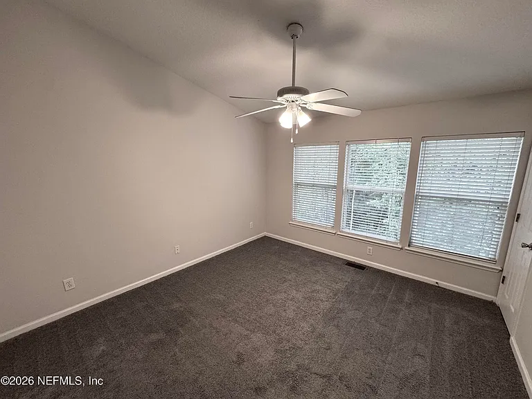 8428 Thornbush Ct — Photo 4