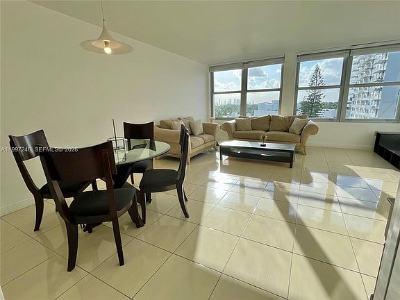 5th image of 2899 Collins Ave APT 810