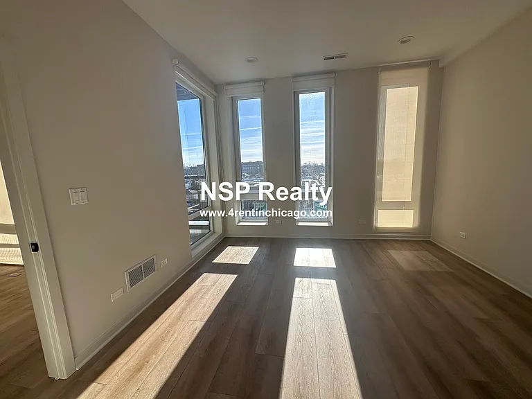6340 W Belmont Ave #206 — Photo 9