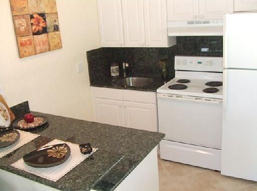 2nd image of 815 Tequesta St APT 1
