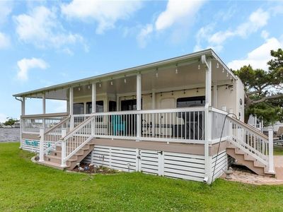 3665 Sandpiper Rd #5, Virginia Beach, VA, 23456