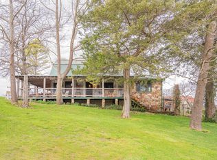 457 Guerin Ln, Chadwick, MO 65629