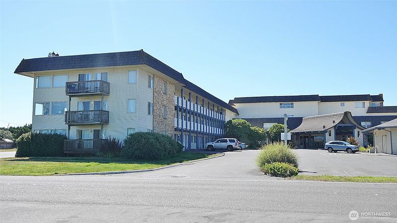 2nd image of 615 Ocean Shores Boulevard NW #201