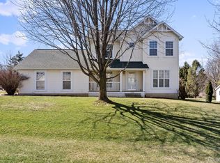 14388 Oak Leaf Trl, Linden, MI 48451
