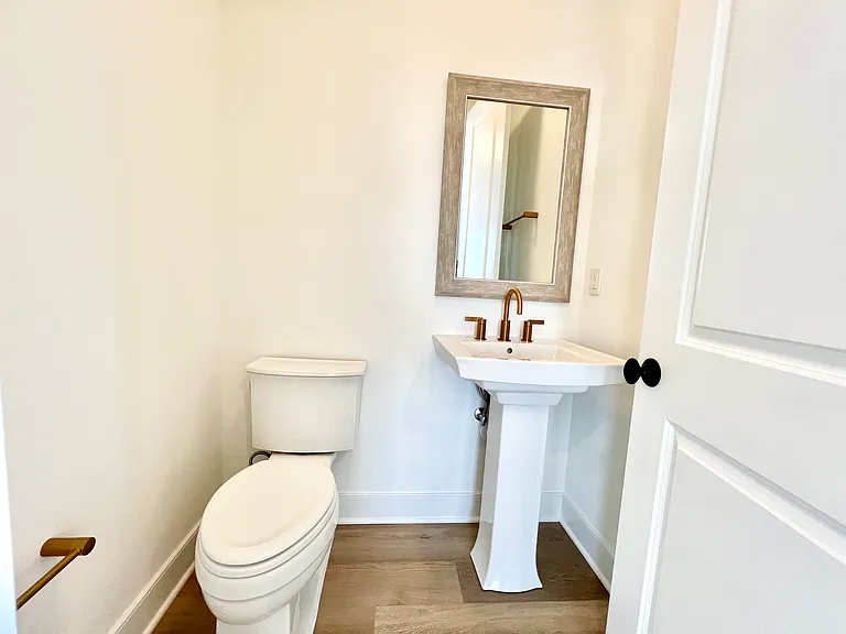401 Cranford Way — Photo 10