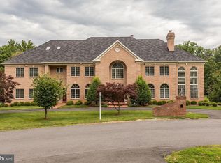 914 Helga Pl, Mc Lean, VA 22102
