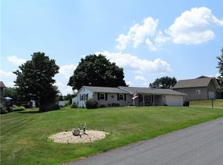 2808 Hillcrest Dr E, Coplay, PA 18037