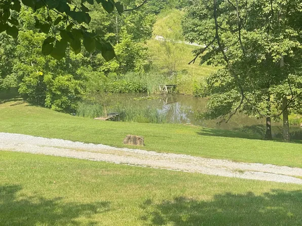 5124 White Lick Rd, Paint Lick, KY 40461